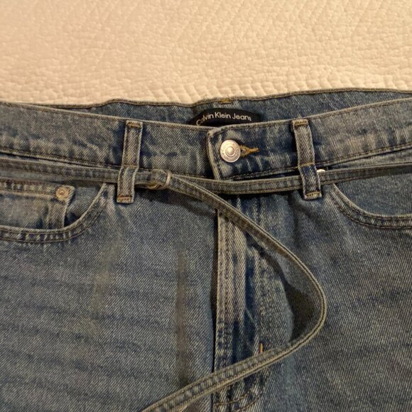 NWOT Calvin Klein wide leg jeans with micro belt - Picture 4 of 7